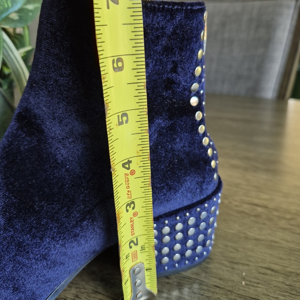 🔥 Stunning Royal Blue Velvet Studded Ankle Boots - Chic & Unique! Block Heels - Picture 11 of 11